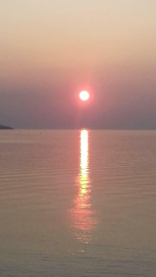Marina Capo Pino Villa Sanremo Dış mekan fotoğraf